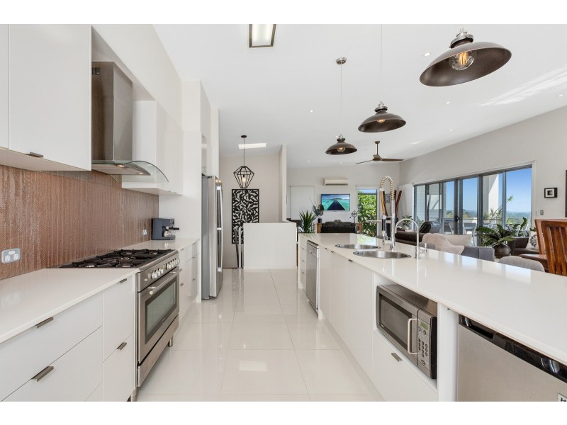 44A Lochlomond Drive, Banora Point NSW 2486