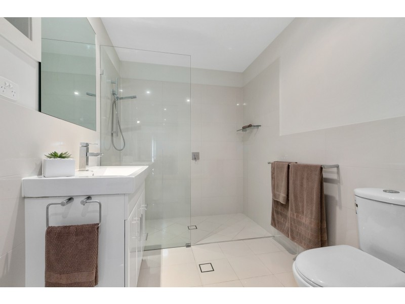 44A Lochlomond Drive, Banora Point NSW 2486
