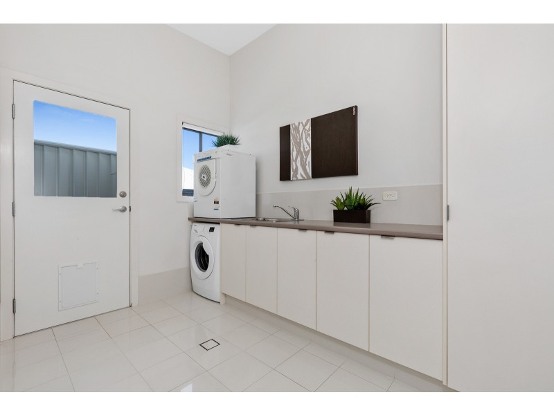 44A Lochlomond Drive, Banora Point NSW 2486