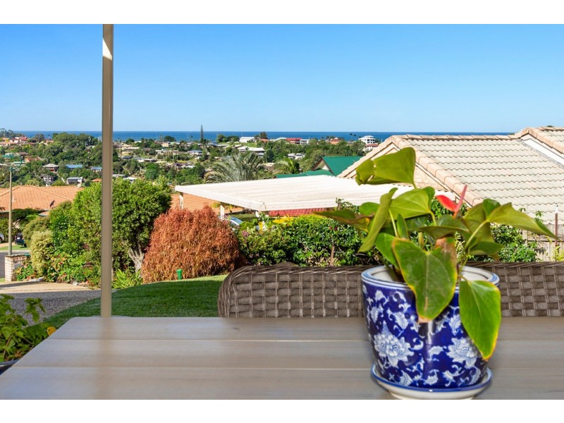 6 Kerry Court, Banora Point NSW 2486