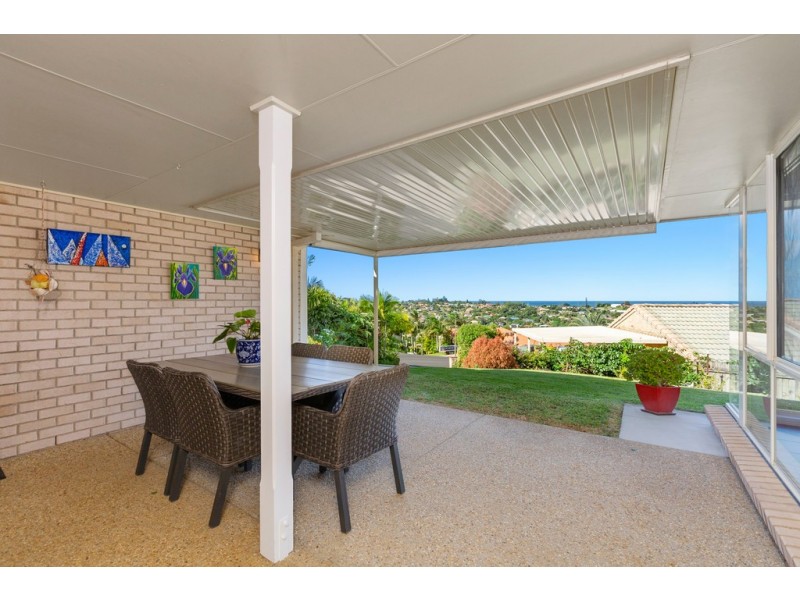 6 Kerry Court, Banora Point NSW 2486