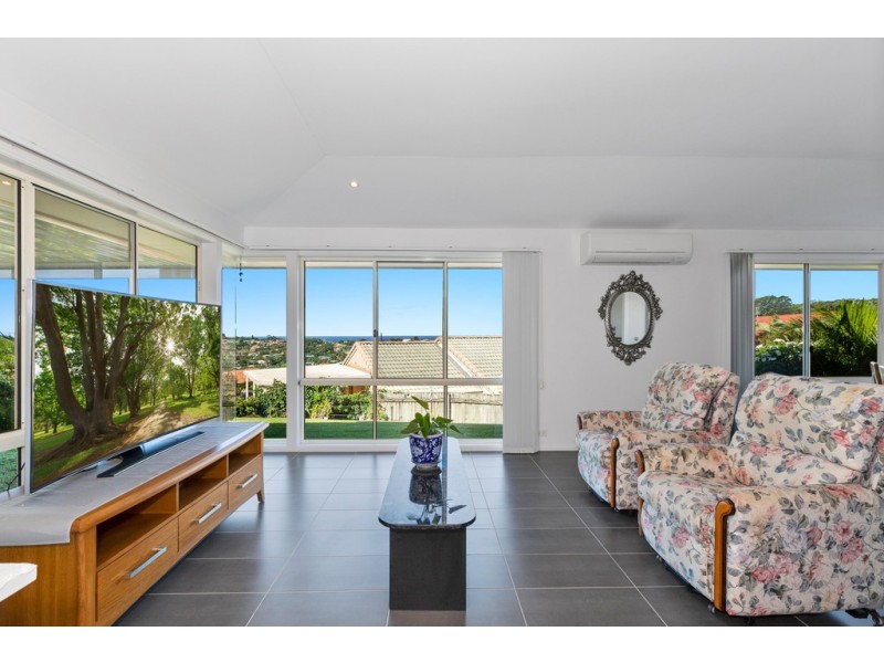 6 Kerry Court, Banora Point NSW 2486