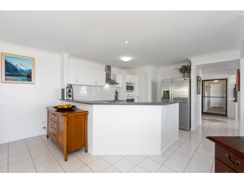 6 Kerry Court, Banora Point NSW 2486