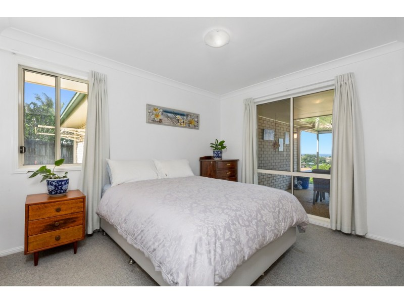 6 Kerry Court, Banora Point NSW 2486