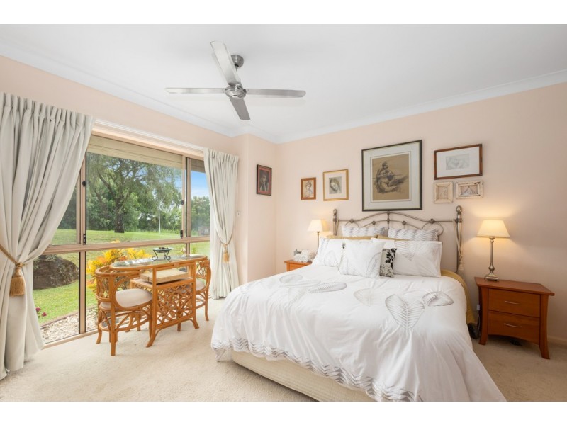 16 Champagne Drive, Tweed Heads South NSW 2486