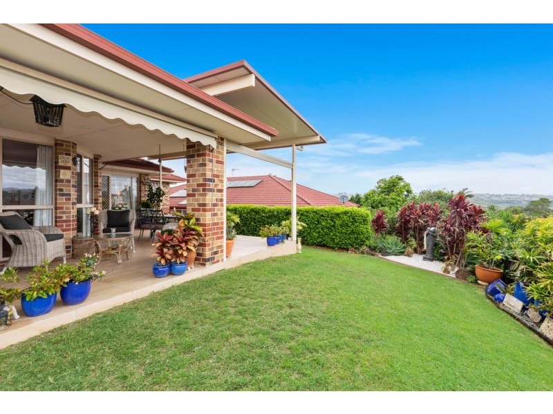 16 Champagne Drive, Tweed Heads South NSW 2486