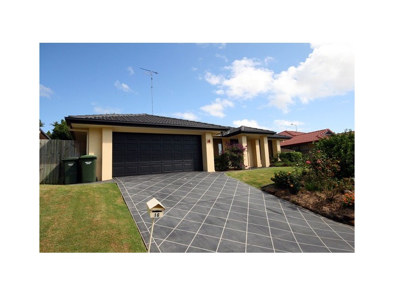 16  Grassmere Court, Banora Point NSW 2486