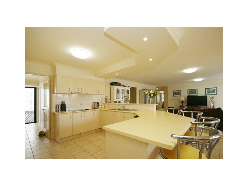 16  Grassmere Court, Banora Point NSW 2486