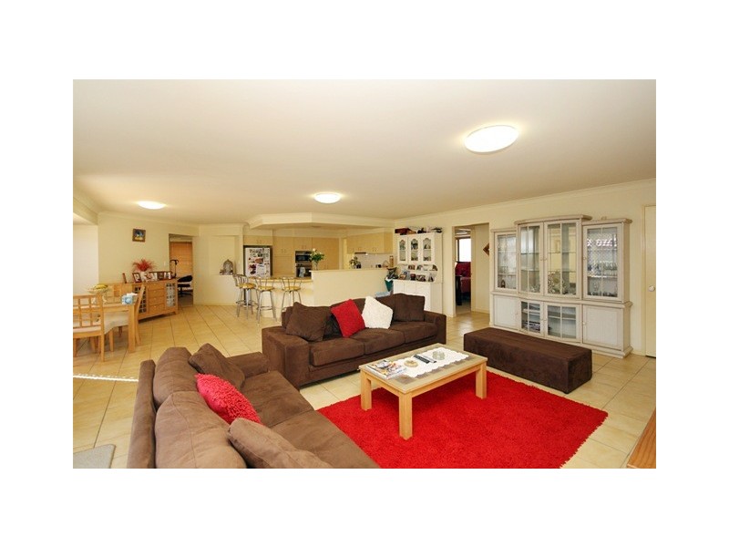 16  Grassmere Court, Banora Point NSW 2486
