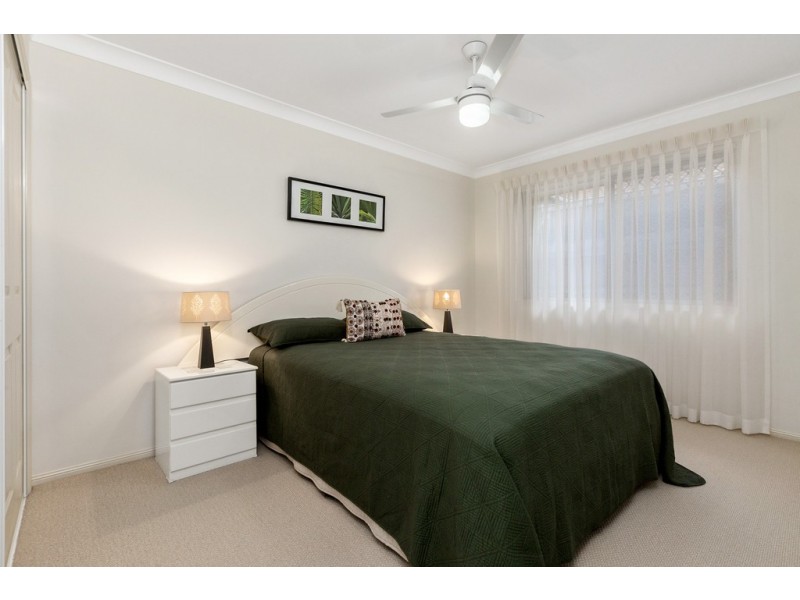 2/155 Botanical Circuit, Banora Point NSW 2486