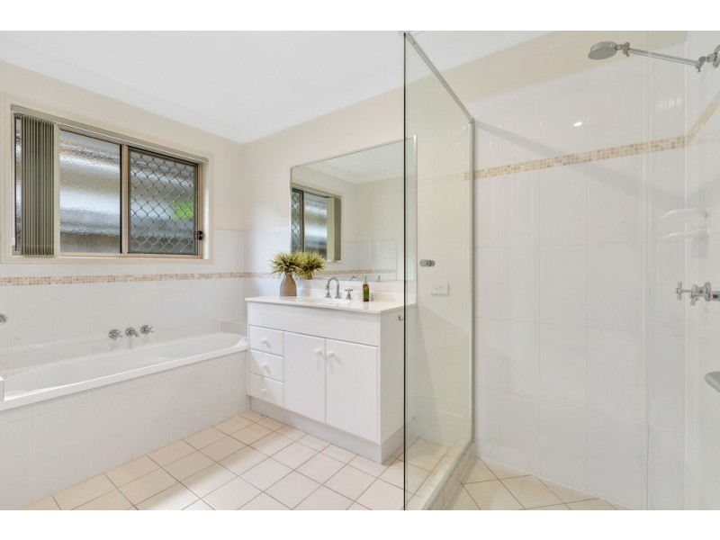 2/155 Botanical Circuit, Banora Point NSW 2486