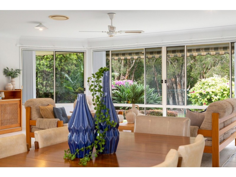 25 Foxhill Place, Banora Point NSW 2486