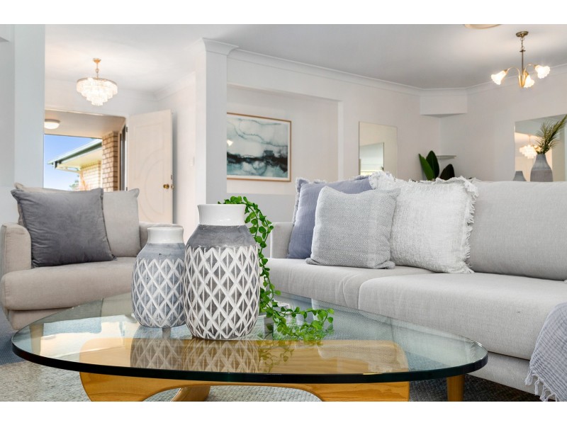 25 Foxhill Place, Banora Point NSW 2486