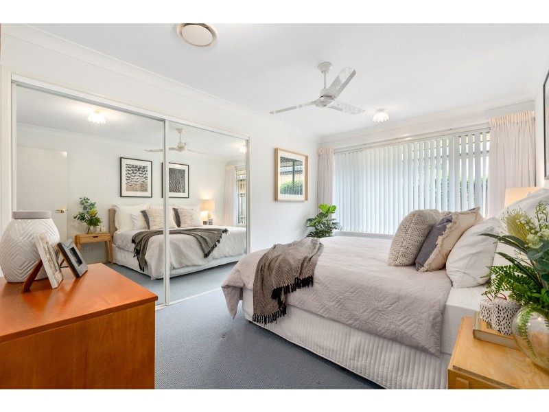 25 Foxhill Place, Banora Point NSW 2486