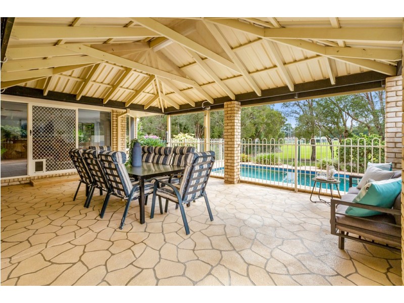 25 Foxhill Place, Banora Point NSW 2486