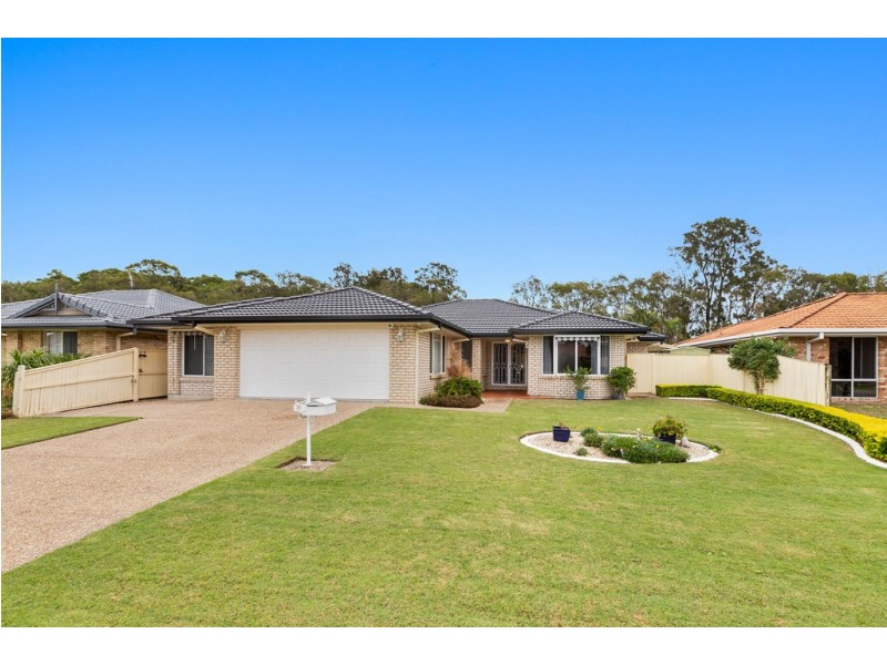 25 Foxhill Place, Banora Point NSW 2486