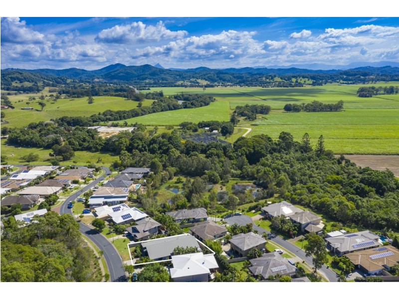 121 Newcastle Drive, Pottsville NSW 2489