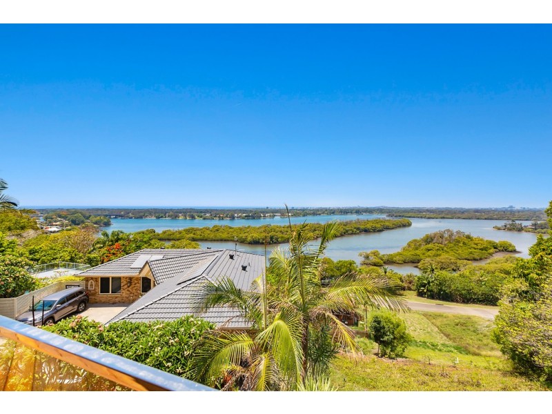 2D Peter Street, Banora Point NSW 2486