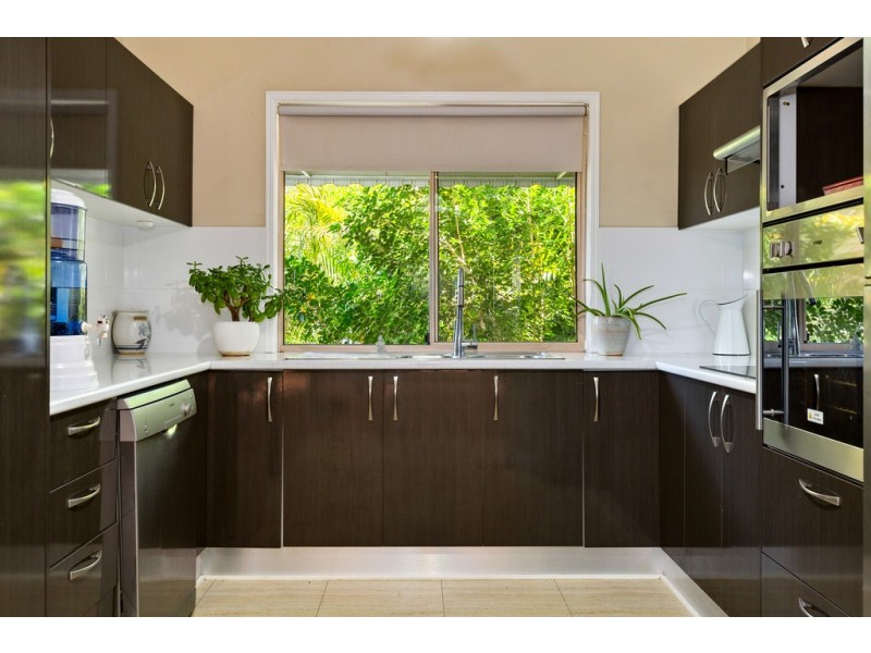 32 Broadwater Esplanade, Bilambil Heights NSW 2486