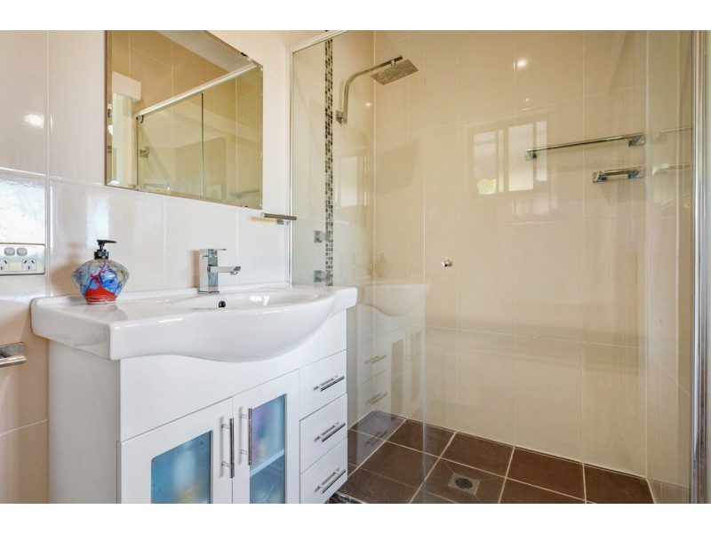 32 Broadwater Esplanade, Bilambil Heights NSW 2486