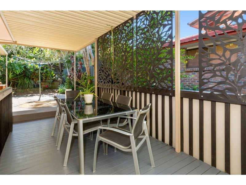 32 Broadwater Esplanade, Bilambil Heights NSW 2486