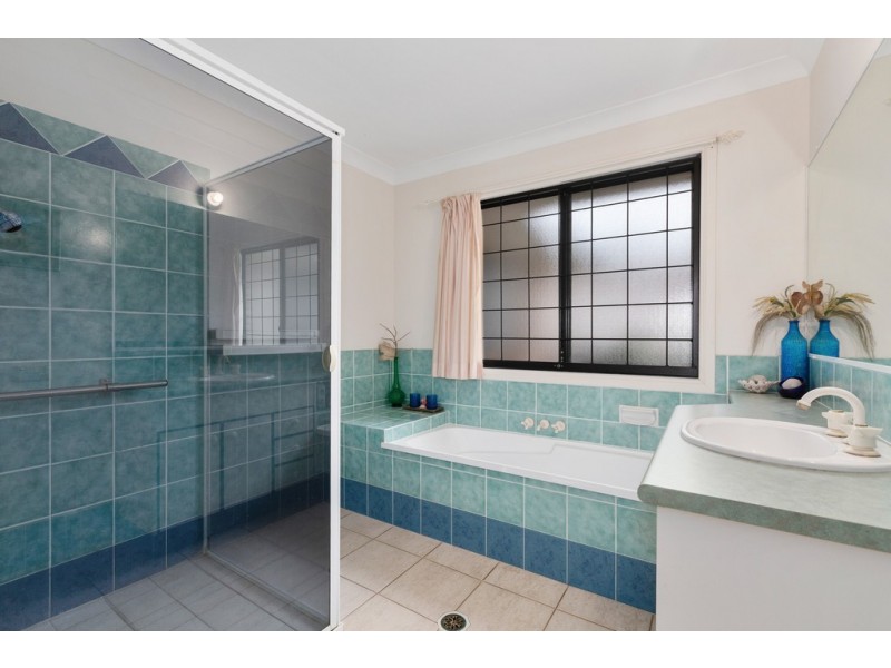 5 Roberta Crescent, Bilambil Heights NSW 2486