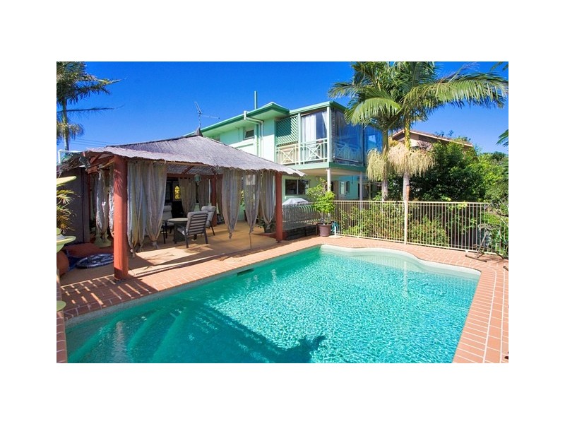 63 Pioneer Pde, Banora Point NSW 2486