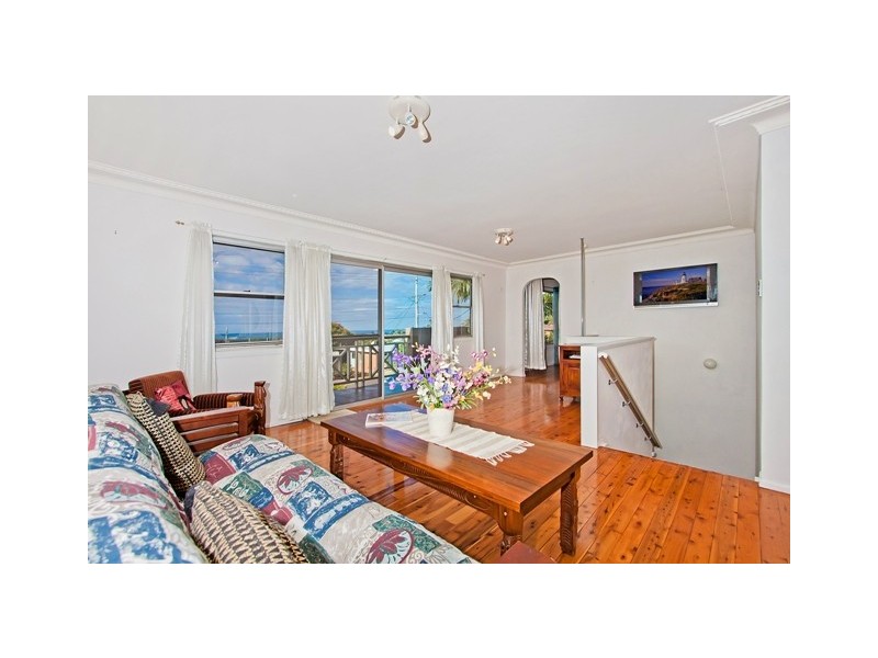 63 Pioneer Pde, Banora Point NSW 2486