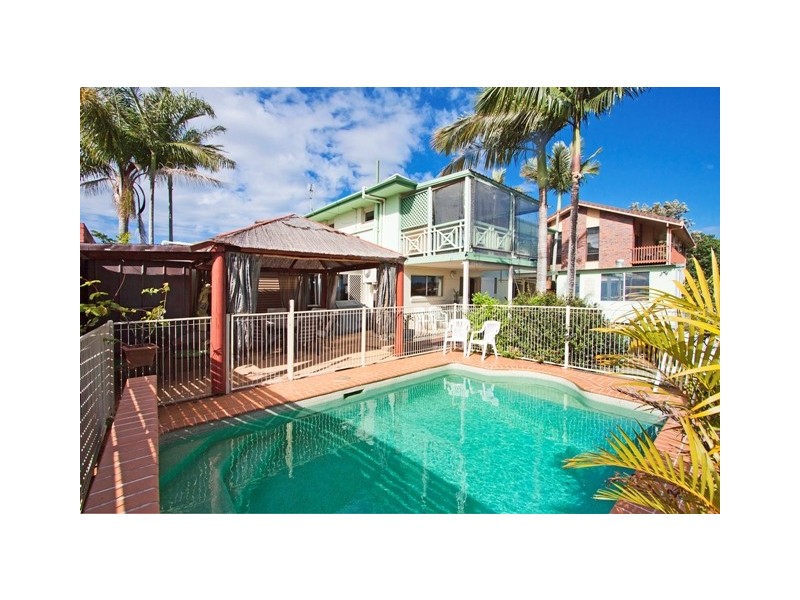 63 Pioneer Pde, Banora Point NSW 2486