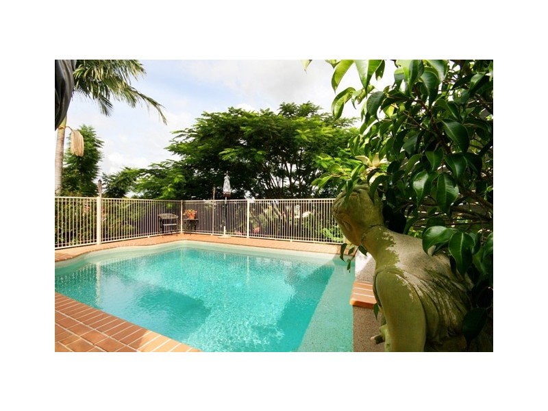 63 Pioneer Pde, Banora Point NSW 2486