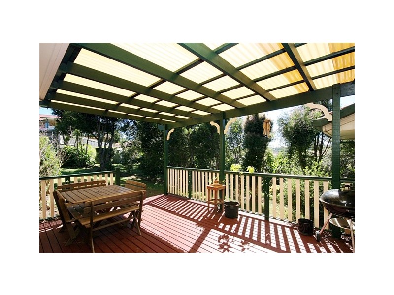 8 Shamrock Ave, Banora Point NSW 2486