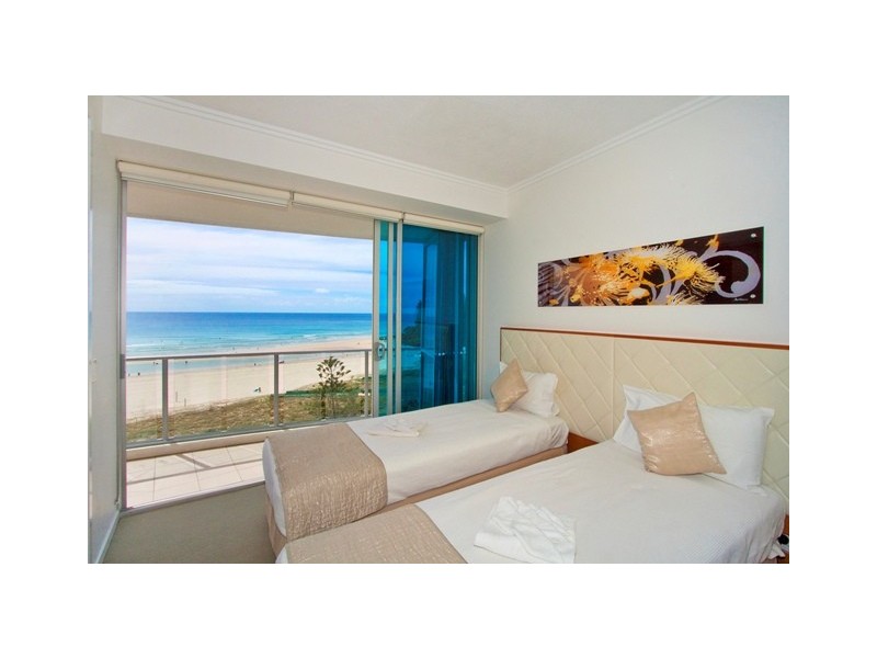 806 / 110 Marine Pde, Coolangatta QLD 4225