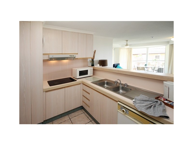1 / 265 Boundary St, Rainbow Bay QLD 4225