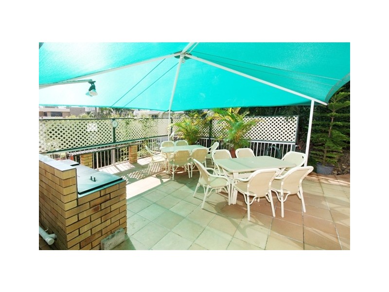 1 / 265 Boundary St, Rainbow Bay QLD 4225