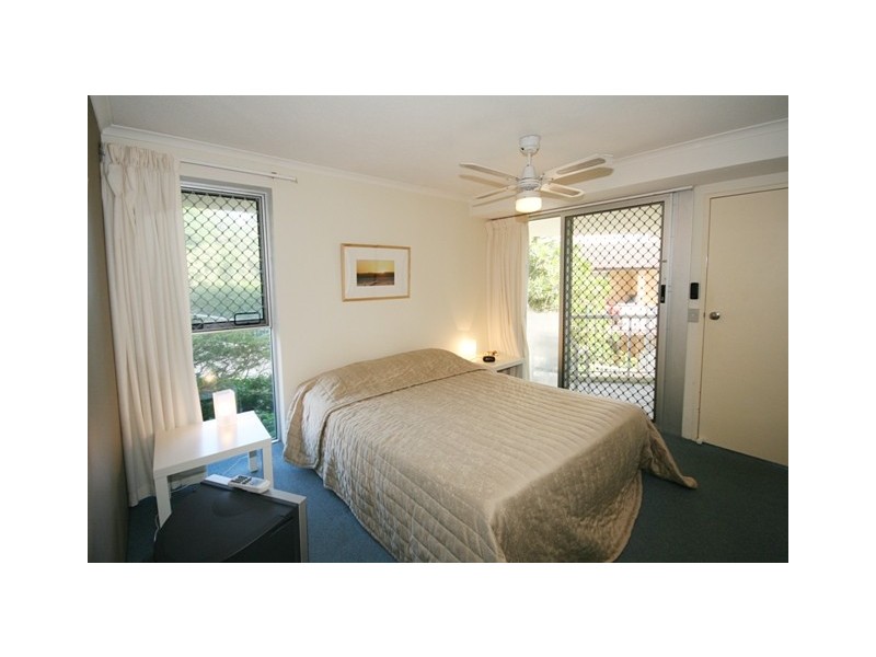 1 / 265 Boundary St, Rainbow Bay QLD 4225