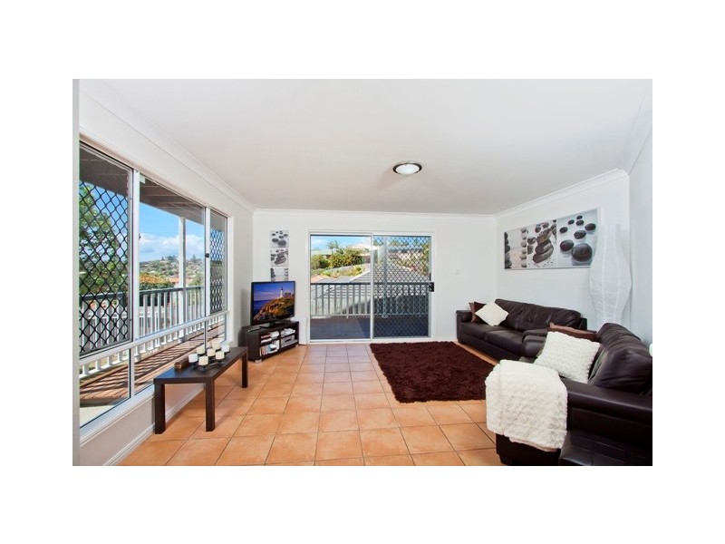 24 Grassmere Ct, Banora Point NSW 2486