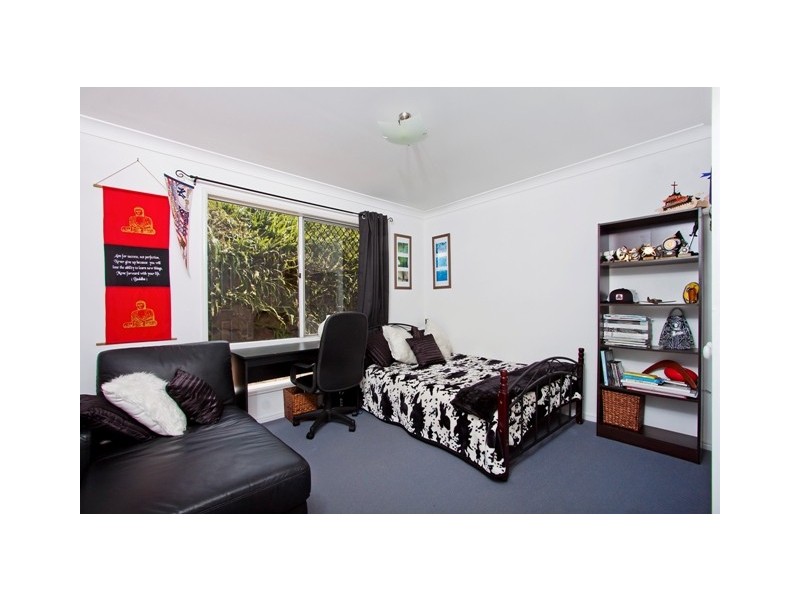 24 Grassmere Ct, Banora Point NSW 2486