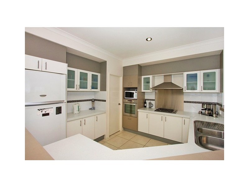 4 Camden Crt, Pottsville NSW 2489