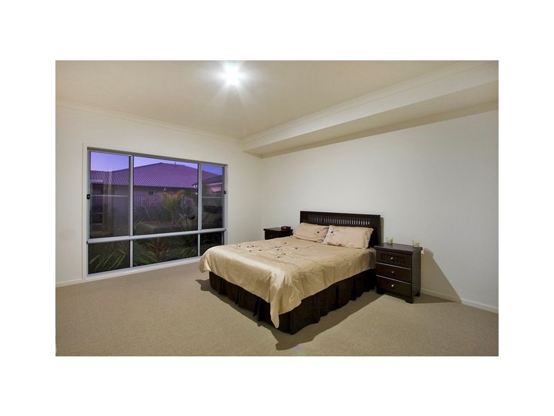 4 Camden Crt, Pottsville NSW 2489