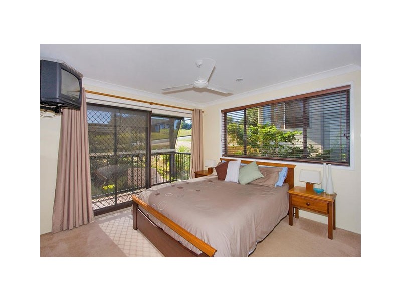 24 Hillcrest Ave, Tweed Heads South NSW 2486