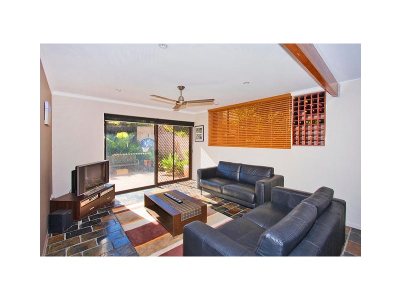 24 Hillcrest Ave, Tweed Heads South NSW 2486