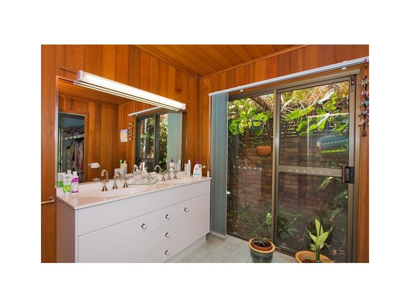 12 Coolabah Crt, Banora Point NSW 2486