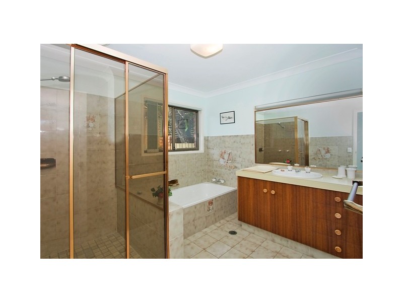 12 Coolabah Crt, Banora Point NSW 2486