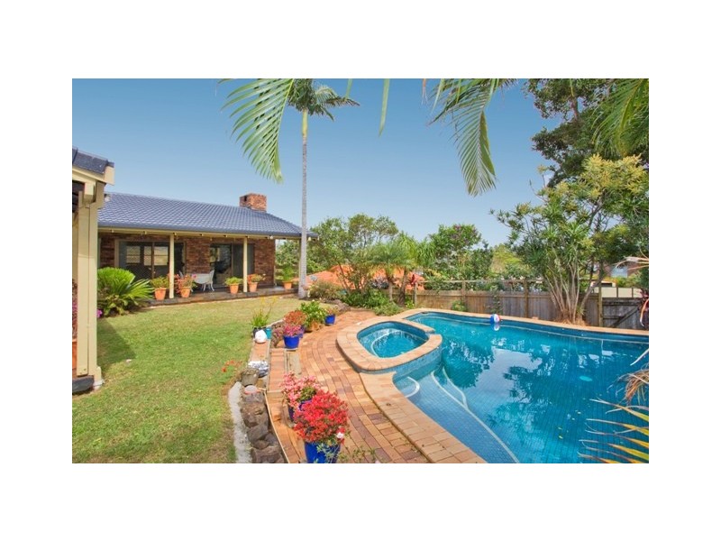 12 Coolabah Crt, Banora Point NSW 2486