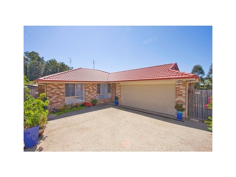 2 / 3 Daintree Cl, Banora Point NSW 2486