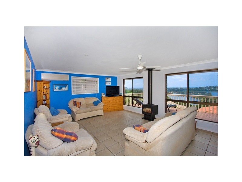 27 Karingal Ave, Bilambil Heights NSW 2486