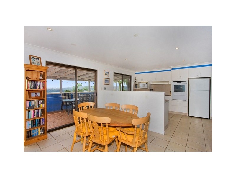 27 Karingal Ave, Bilambil Heights NSW 2486