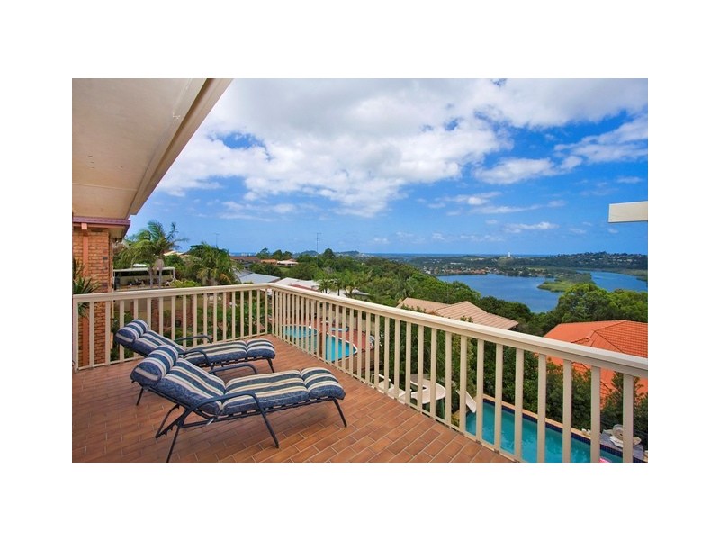 27 Karingal Ave, Bilambil Heights NSW 2486