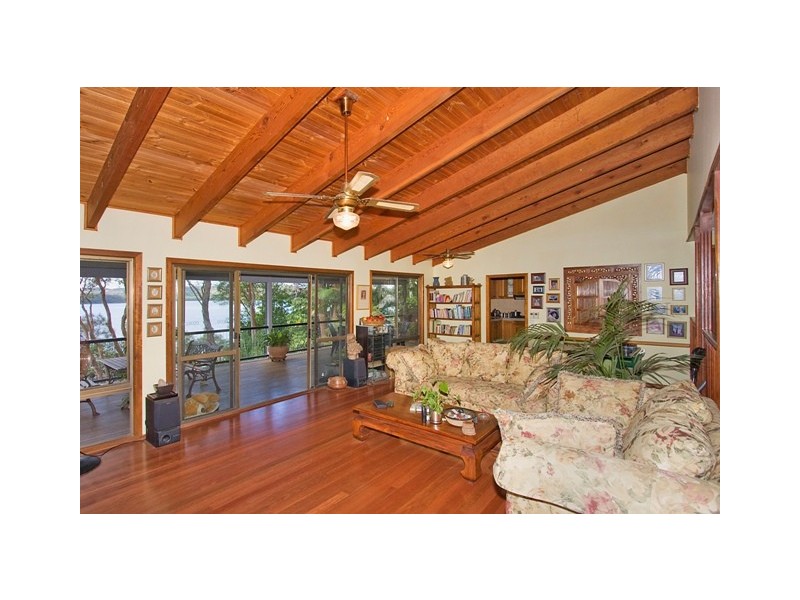 127 Peninsula Dr, Bilambil Heights NSW 2486