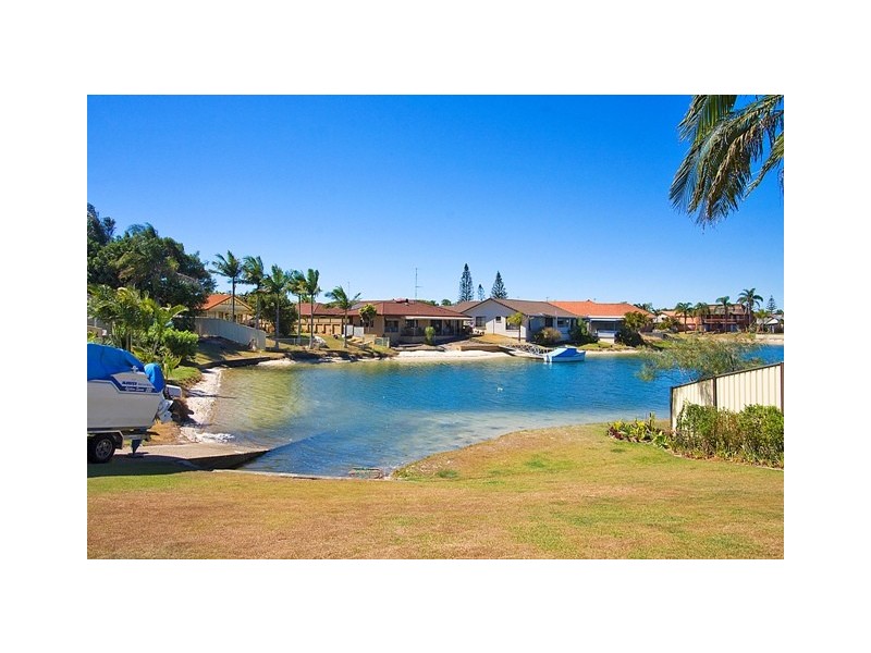 1 / 3 Shearwater Pde, Tweed Heads NSW 2485
